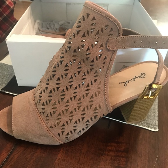 Qupid Shoes - Qupid Tan Suede Block Heels with original box